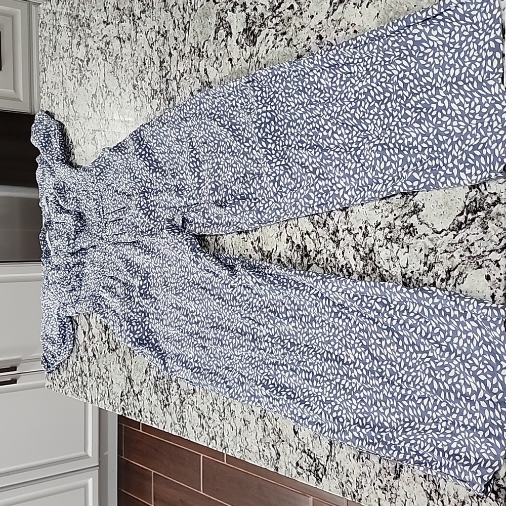 Sincerely Jules Medium Jumpsuit. Blue/White. 2 Pockets. Elastic Waist & Top - Picture 5 of 11